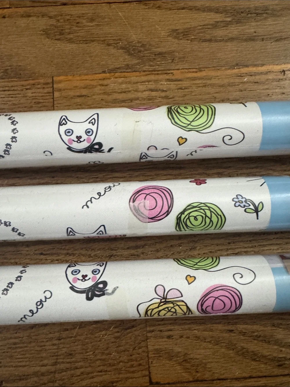 3 Rolls of Cute Cat & Floral Pattern Print Peel and Stick Wallpaper